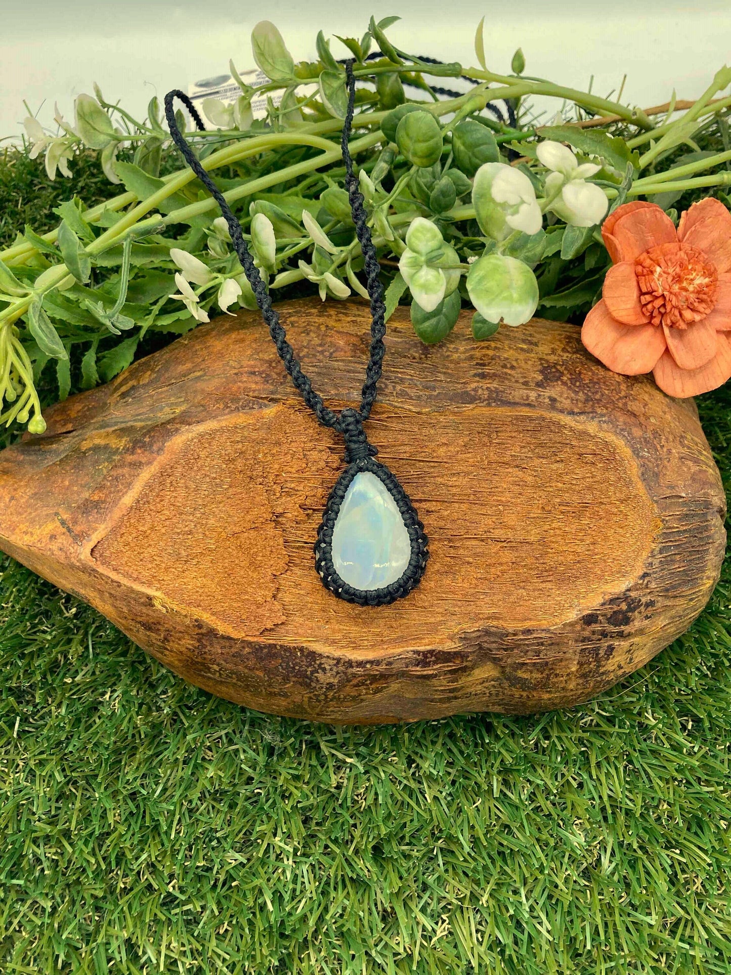 Moonstone Handmade Macrame Cabochon Necklace