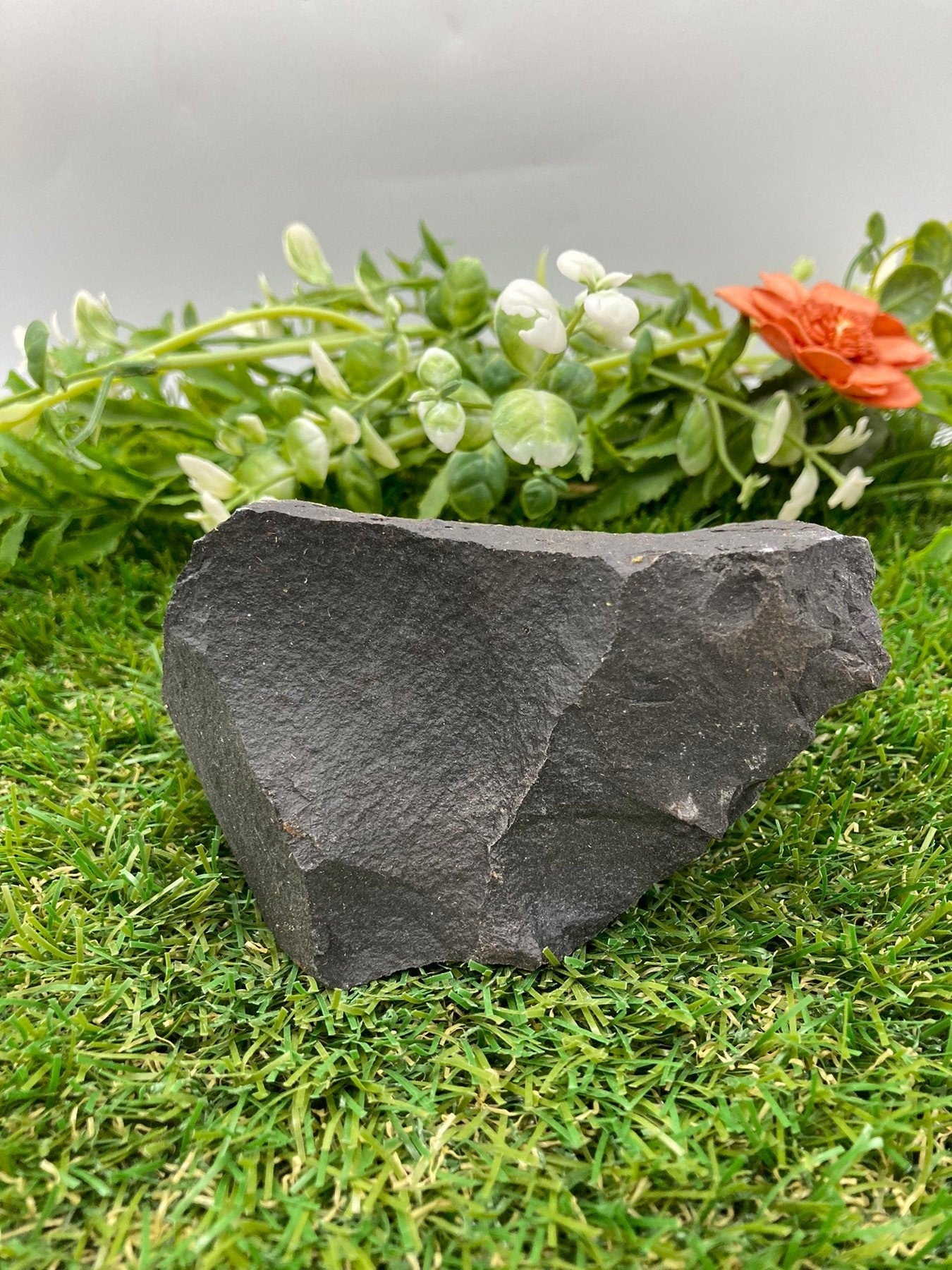 Natural Raw Black Jasper Piece - Σταθερότητα - Προστασία - Γείωση