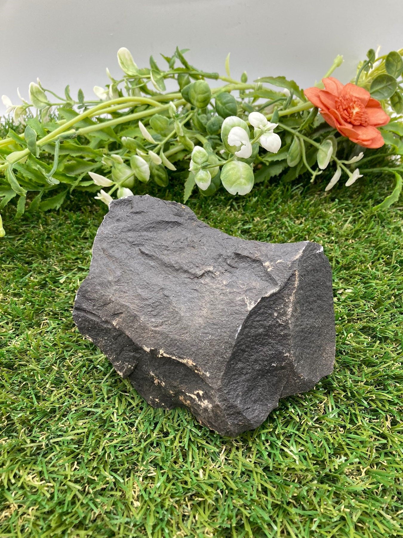 Natural Raw Black Jasper Piece - Σταθερότητα - Προστασία - Γείωση